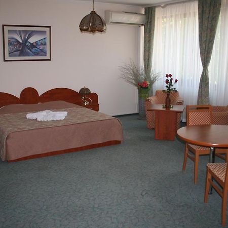 Hotel Nicol Plovdiv Luaran gambar